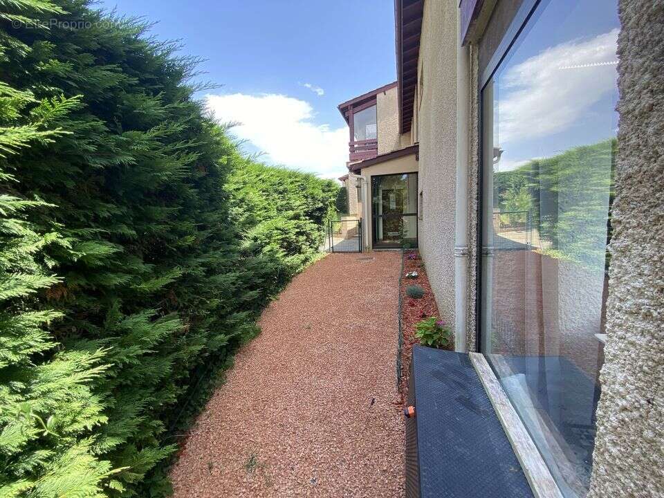 Appartement à CAZAUBON