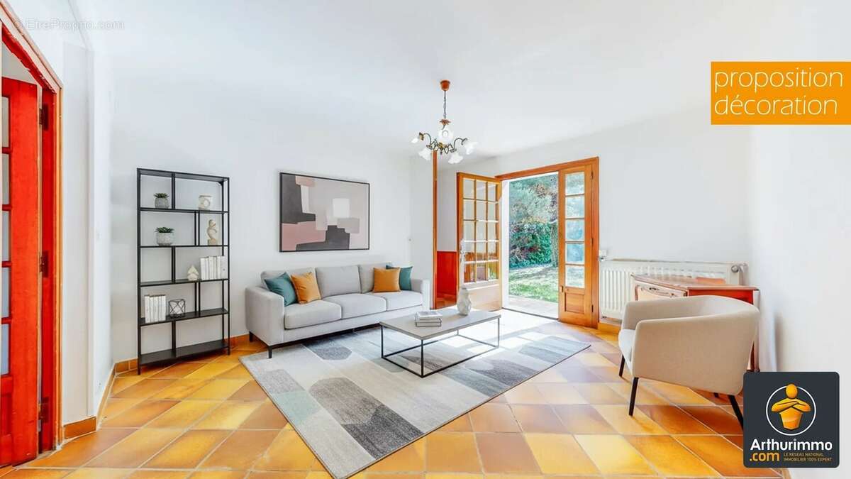 Maison à SAINT-GENIS-LAVAL