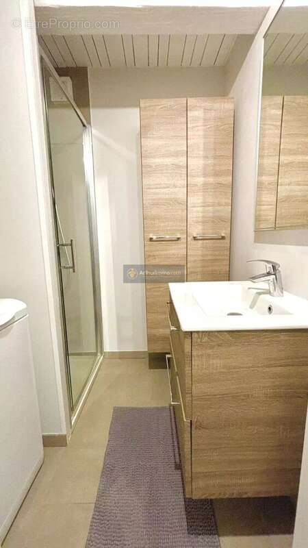 Appartement à LES ISSAMBRES