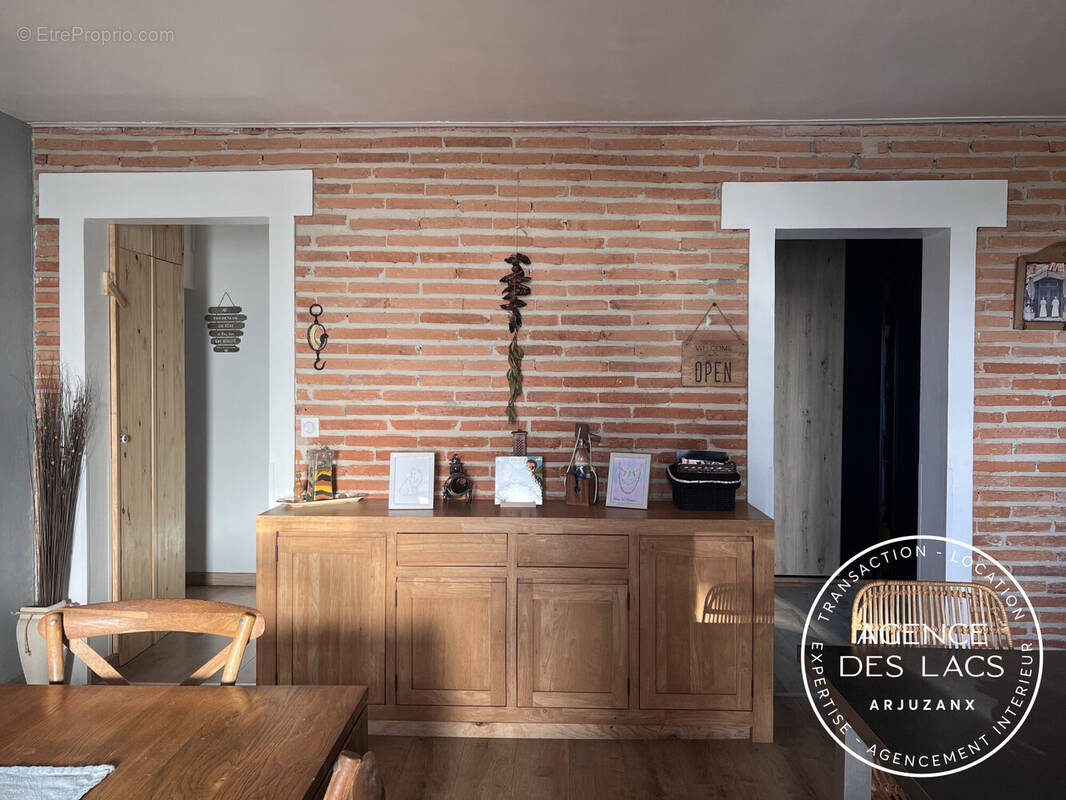 Maison à YGOS-SAINT-SATURNIN