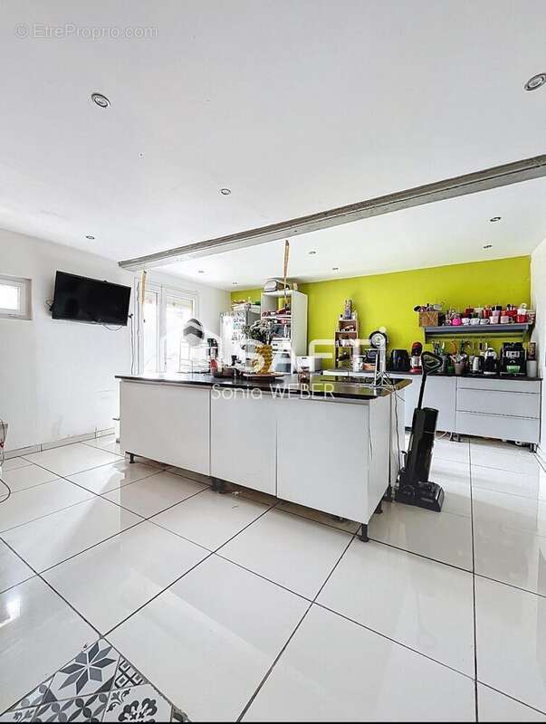 Maison 245 m² à Saint-Lumier-En-Champagne  - photo 3