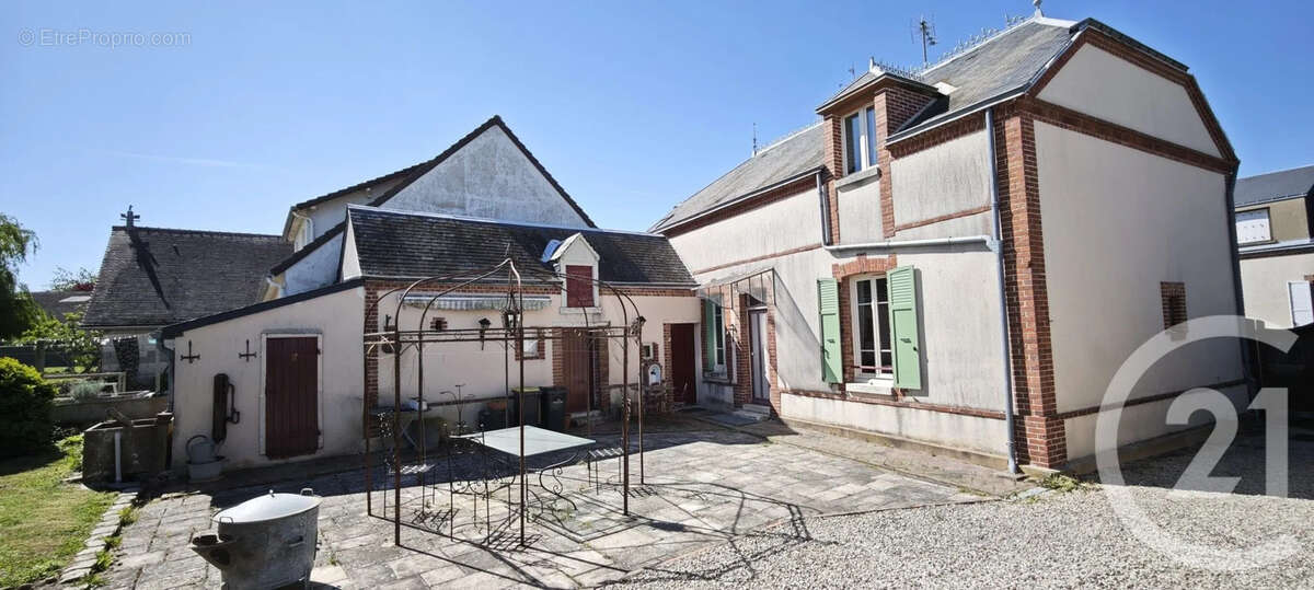 Maison à LOGRON