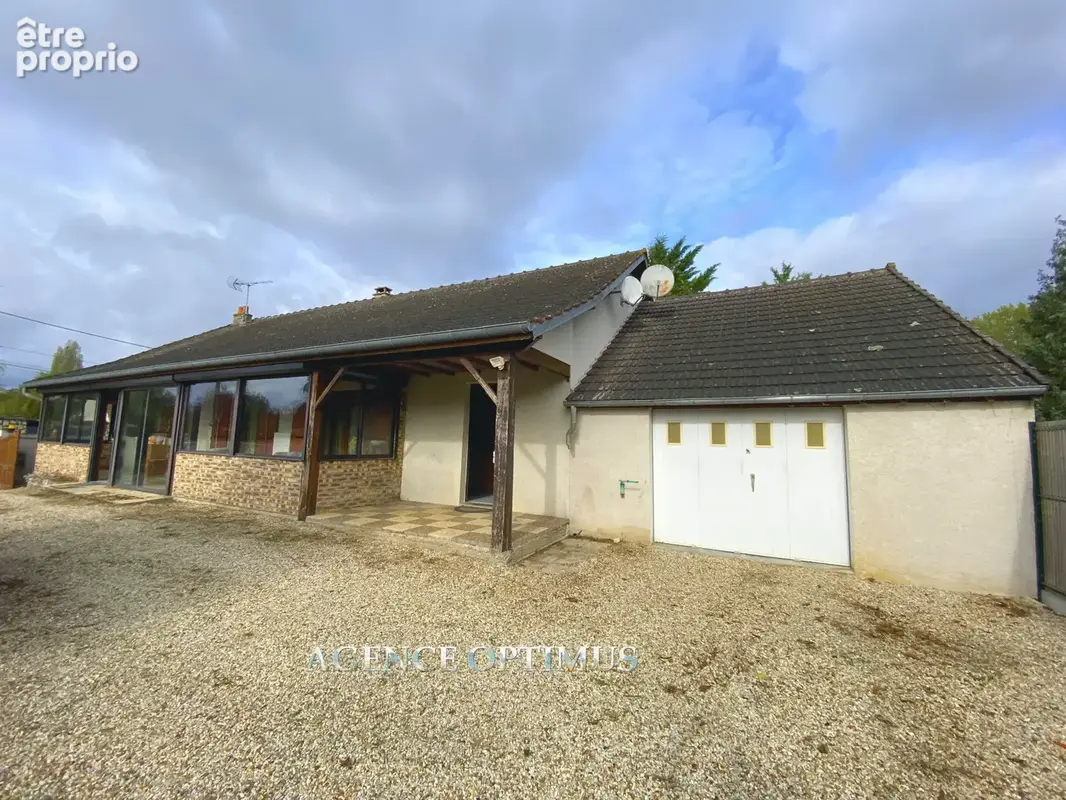 Plain-pied lumineux avec grand garage : rare sur le secteur - photo 1