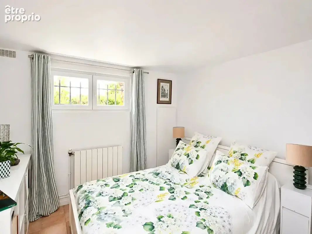 Chatou - maison de 115 m² avec beau potentiel - terrain de 1197 m² -  studio amenage de  35 m² - photo 10
