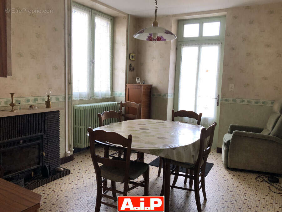 Maison à MOUILLERON-EN-PAREDS