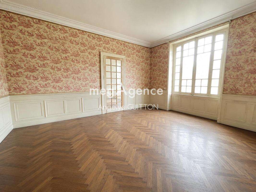 Maison à BEAUMONT-SUR-SARTHE