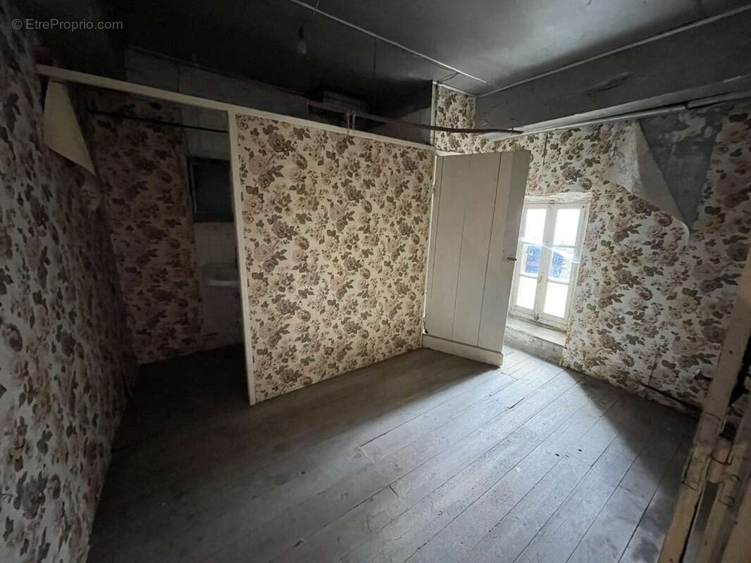 Maison 150 m² à Le Grand-Serre  - photo 7