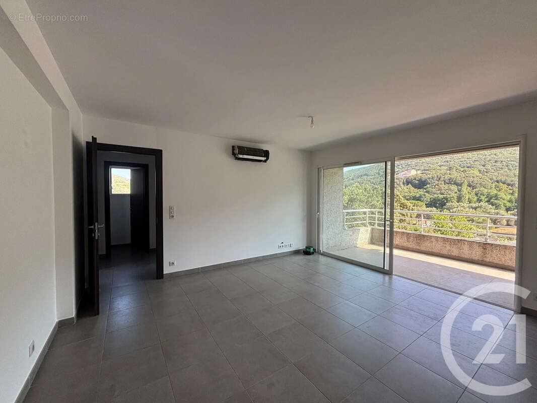 Appartement 72 m² à Luri  - photo 6