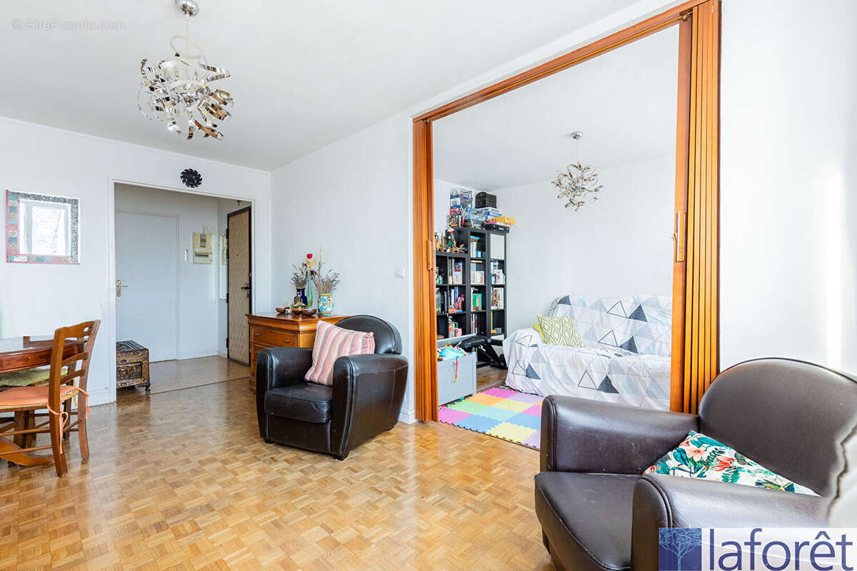 Appartement à LONGJUMEAU