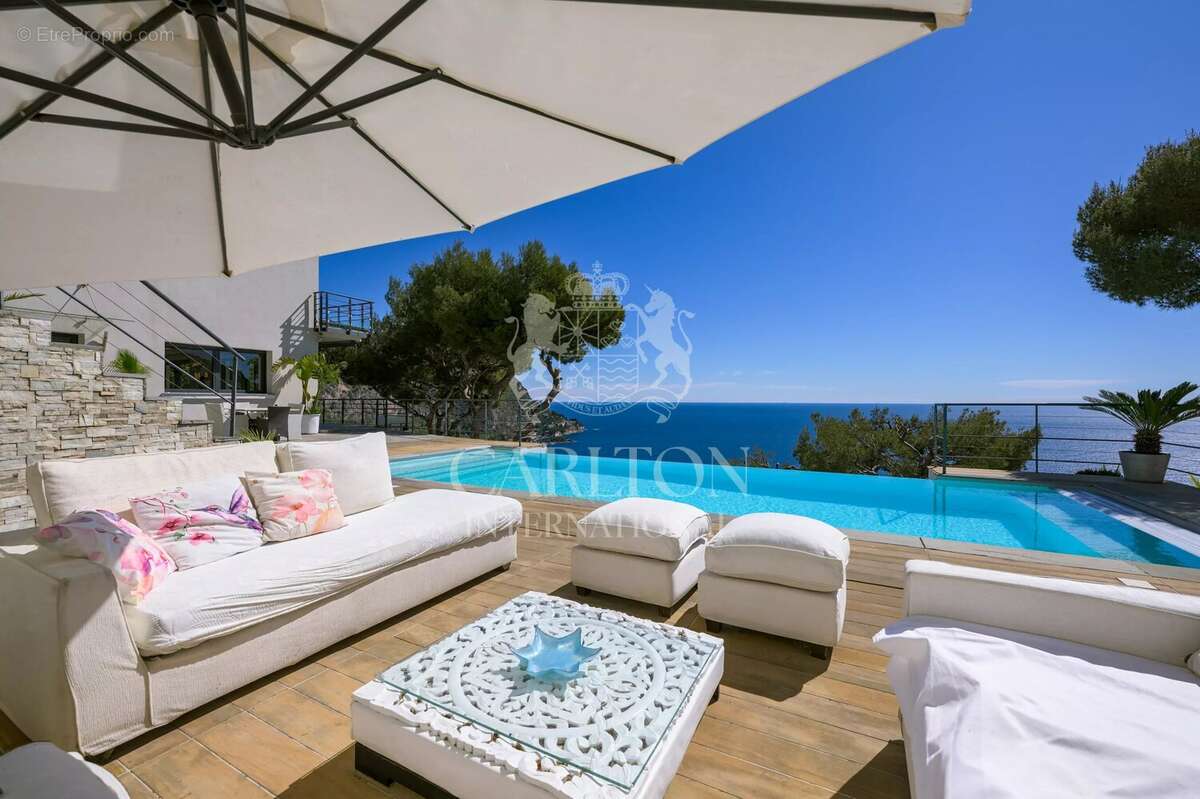 Maison à EZE