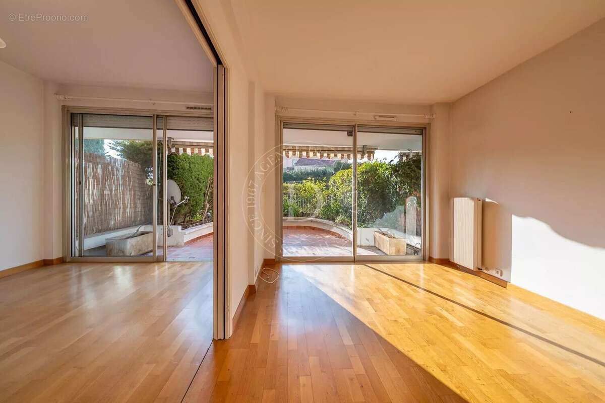 Appartement à BEAULIEU-SUR-MER