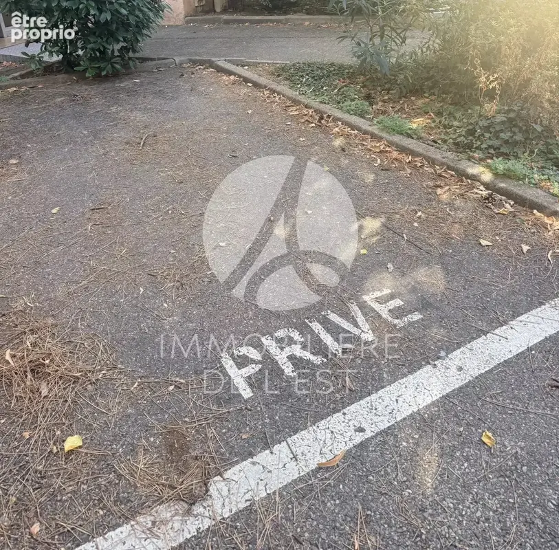 Parking à LYON-3E
