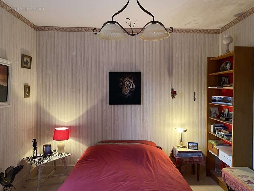 Maison à PEROLS-SUR-VEZERE