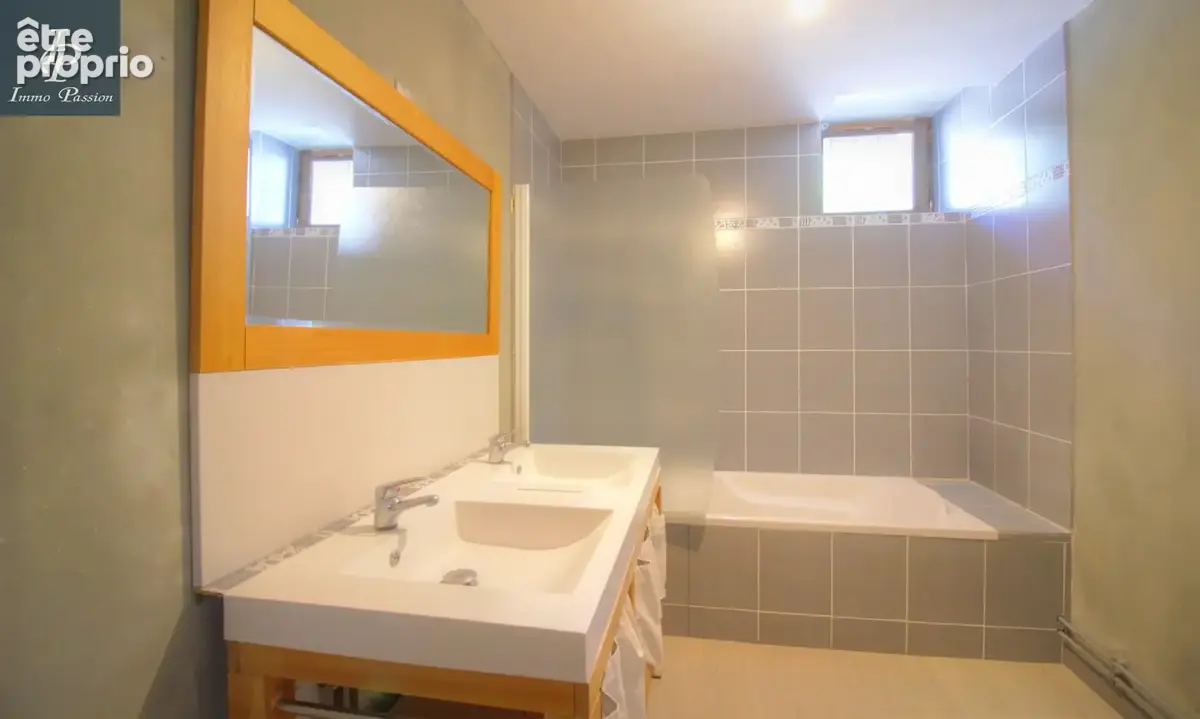 A VENDRE MIREBEAU-SUR-BEZE  : Maison 7 pièces et jardin - photo 5