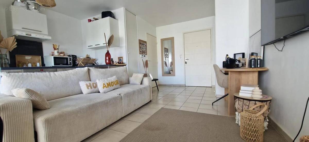 Appartement à DECINES-CHARPIEU