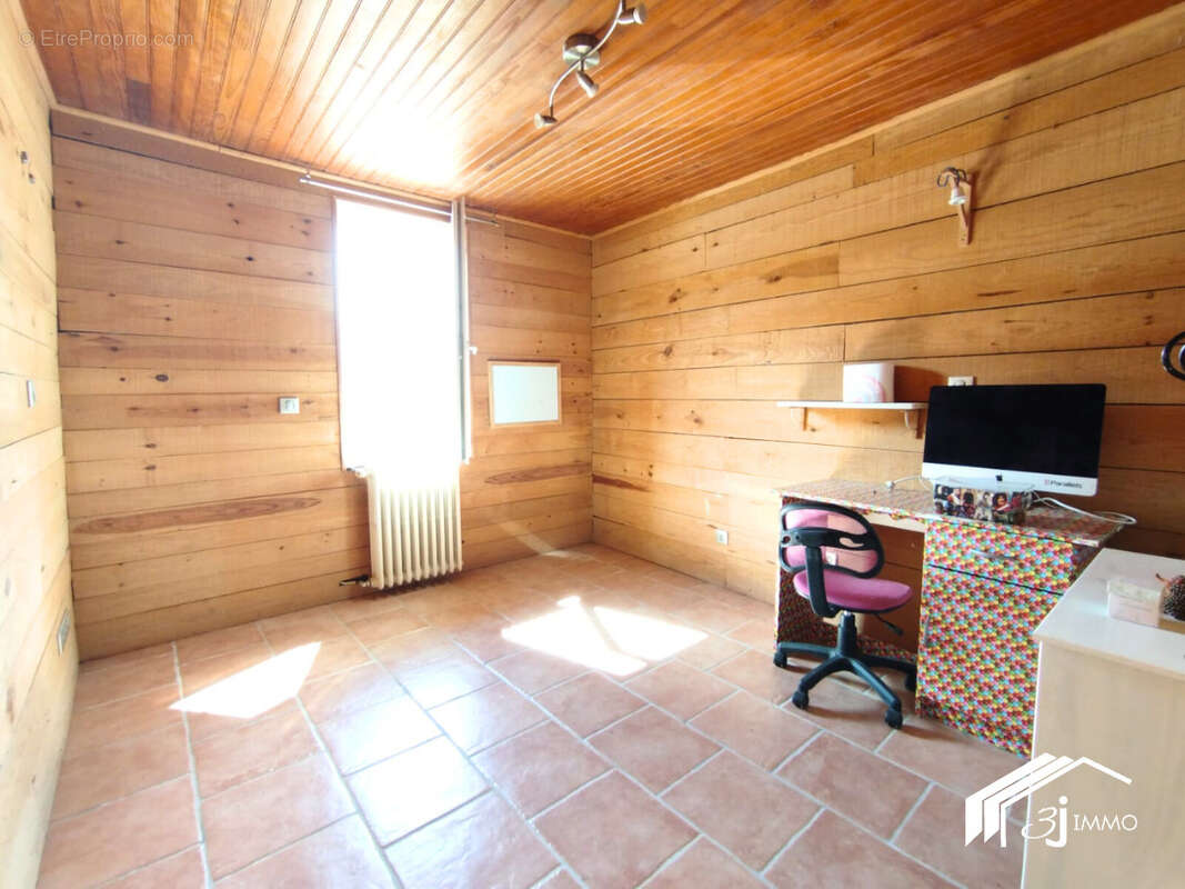 Maison à LE CASTERA