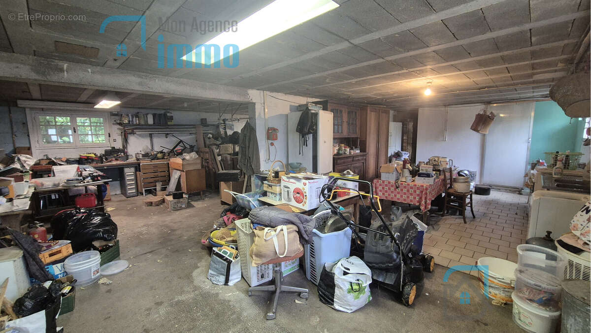 Maison à LA CHAPELLE-SAINT-URSIN