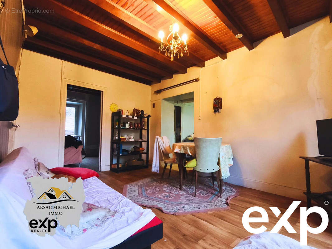 Maison à SAINT-GERMAIN-L'HERM