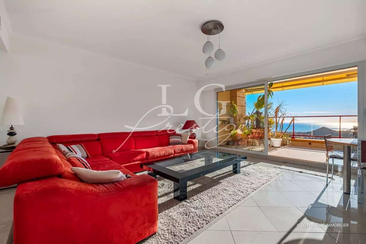 Appartement à MANDELIEU-LA-NAPOULE