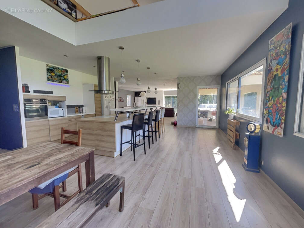 Maison à CHANCELADE