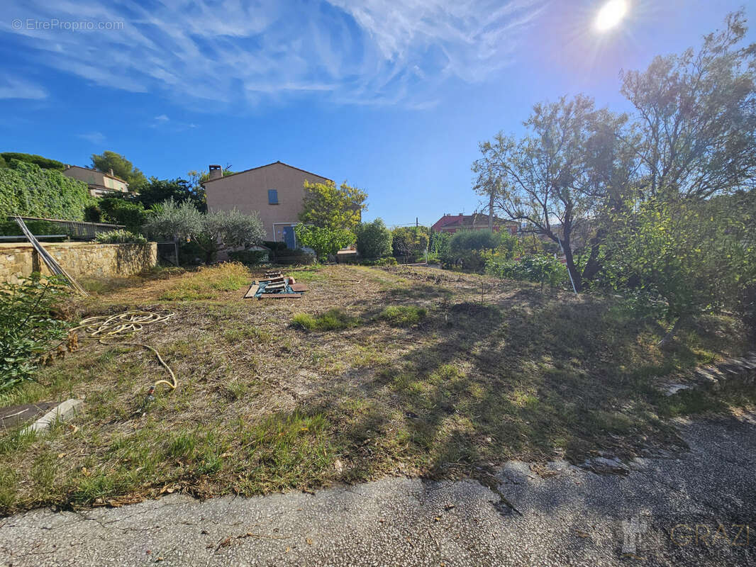 Terrain à LA SEYNE-SUR-MER