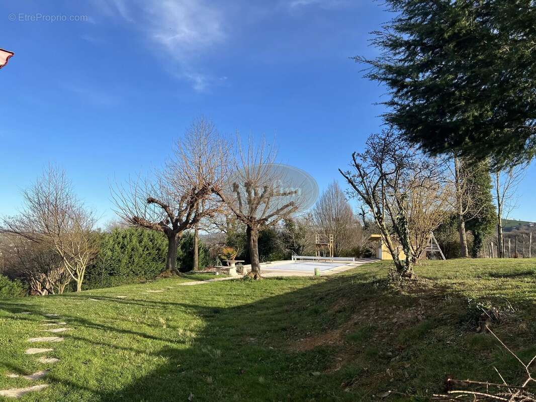 Maison à SAINT-PALAIS