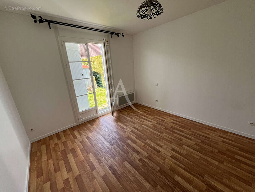 Maison à CHATEAU-RENAULT