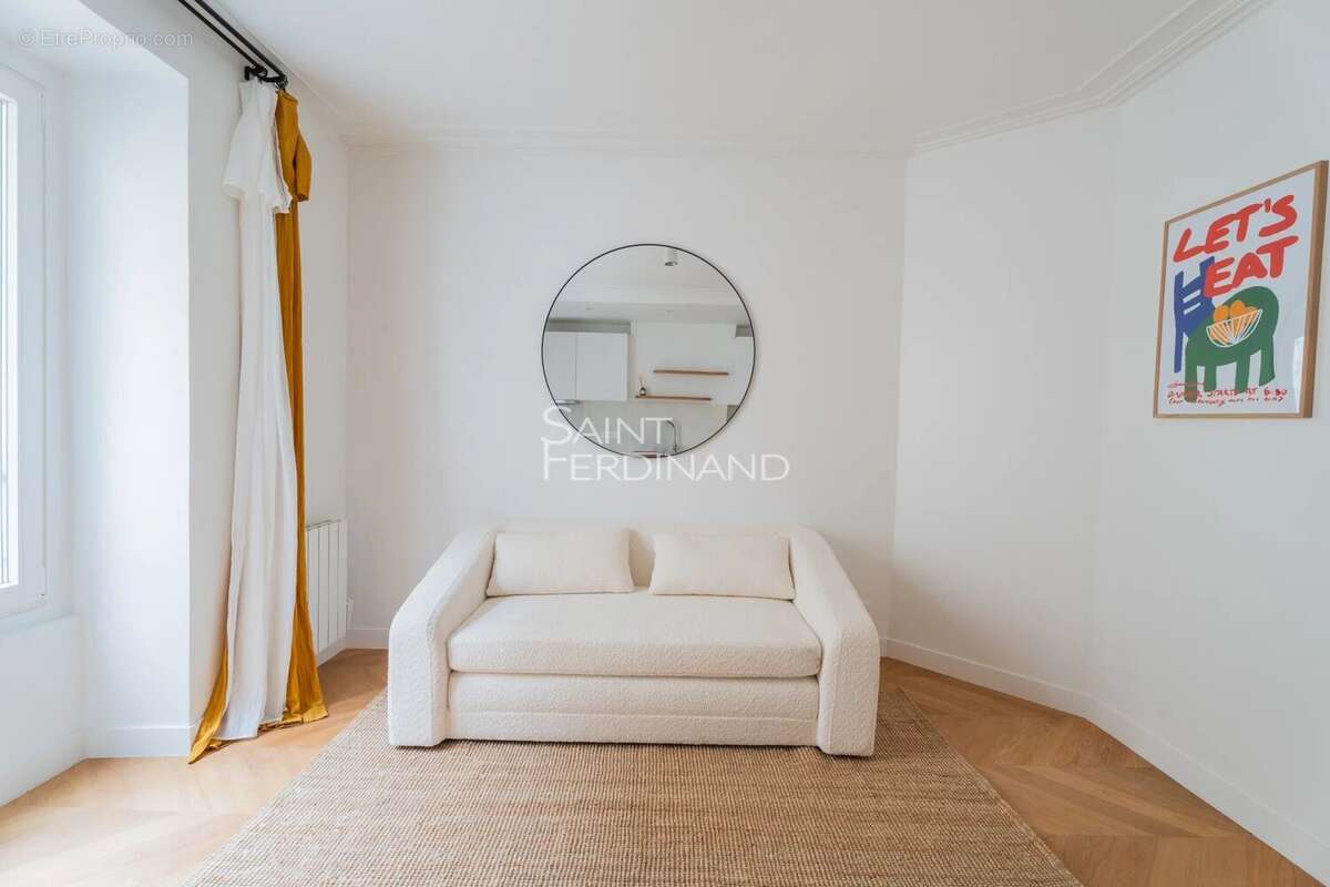 Appartement à PARIS-17E