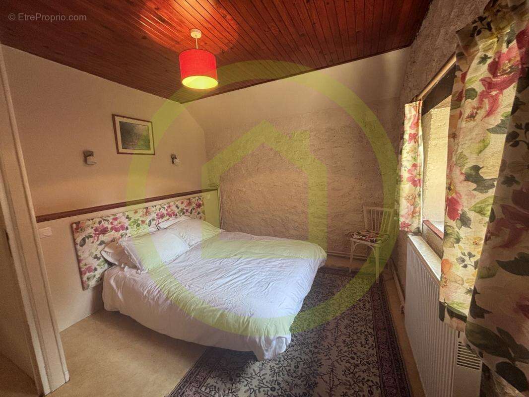 Maison à CHENERAILLES