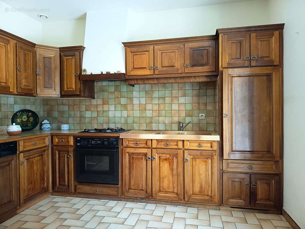 Maison à SAINTE-GEMMES-D'ANDIGNE