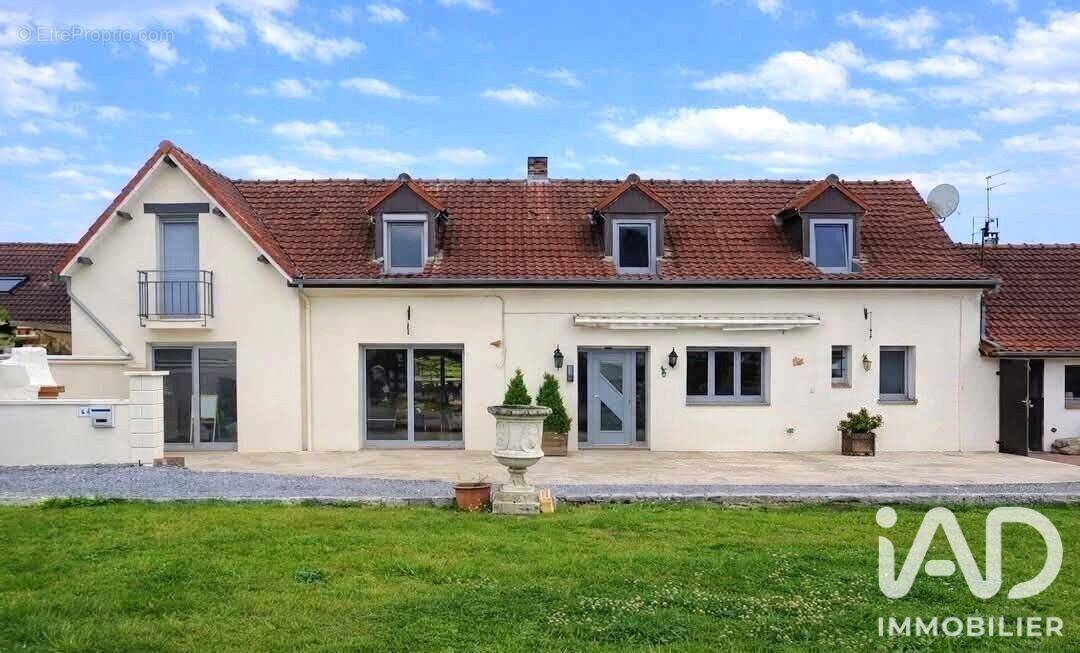 Photo 1 - Maison à ALLOUAGNE
