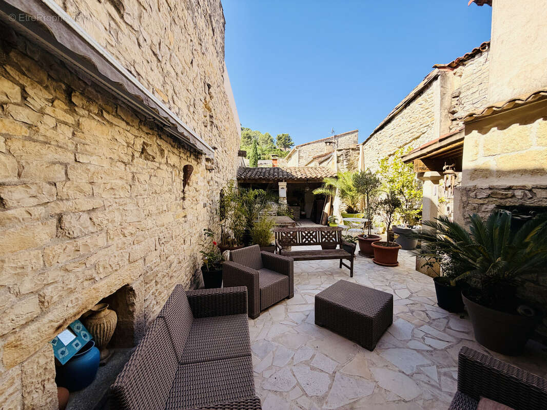Maison à CALVISSON