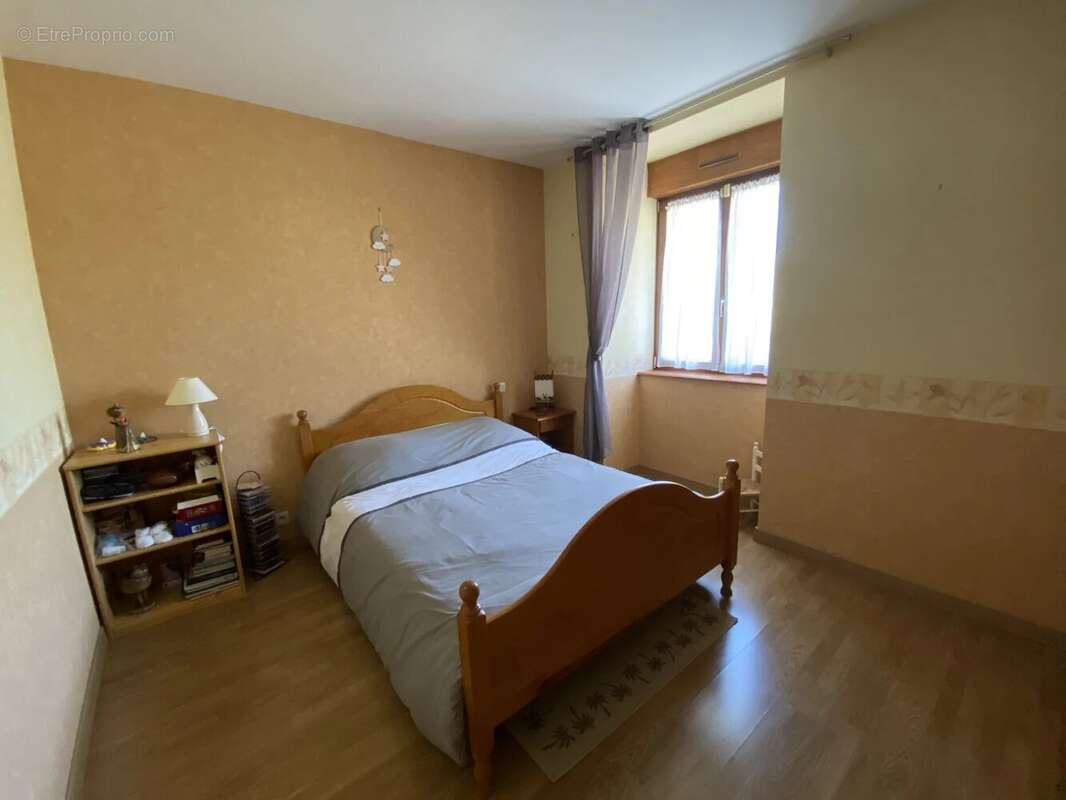 Maison à SAINTE-SUZANNE