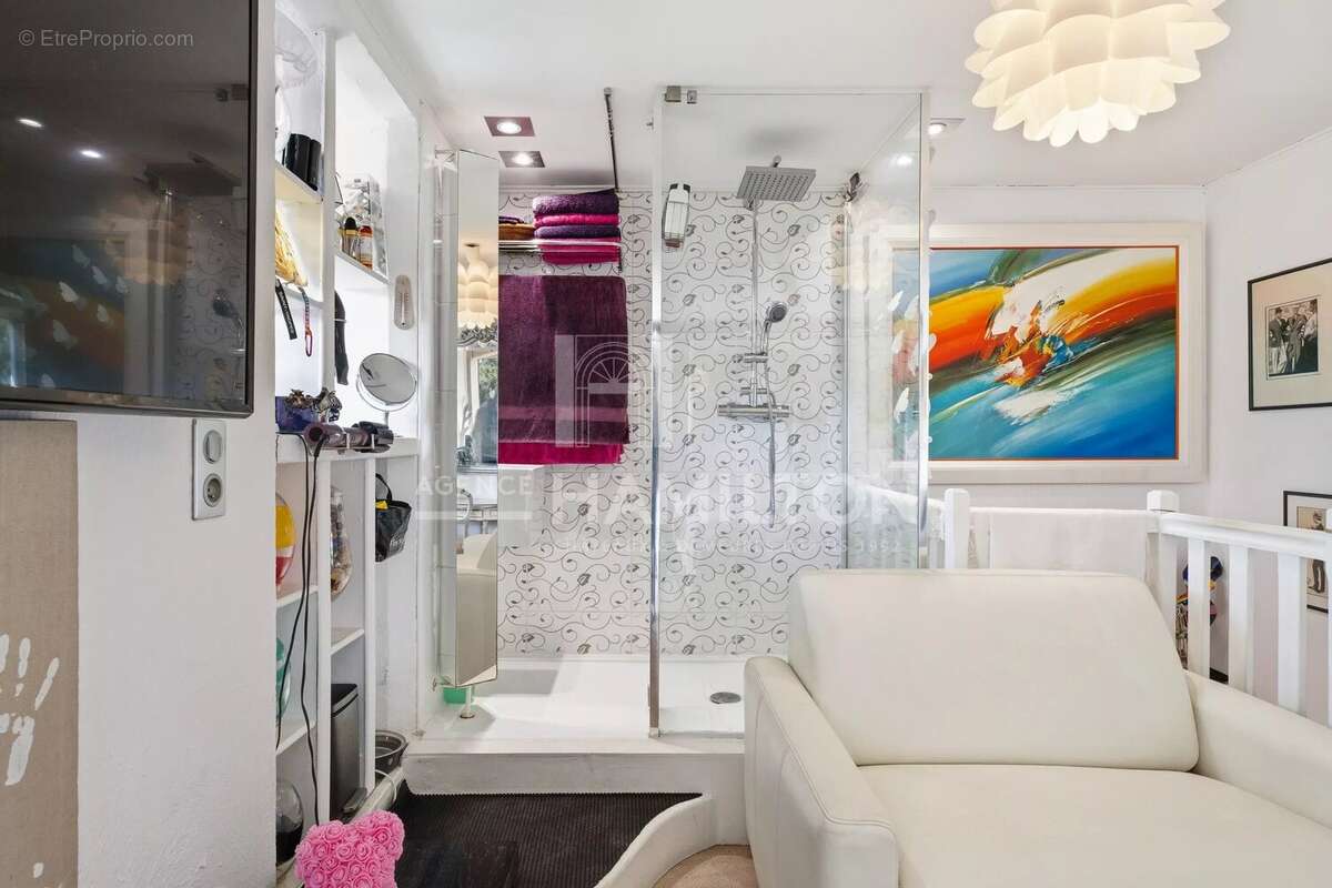 Appartement à VALBONNE