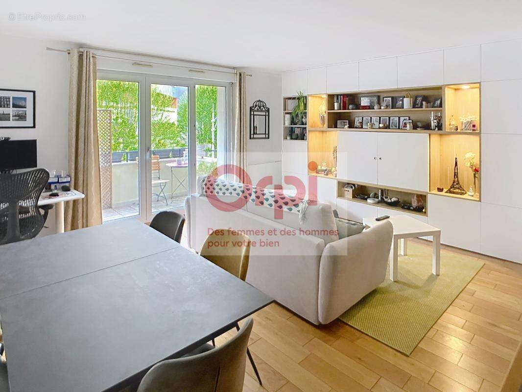 Appartement à ISSY-LES-MOULINEAUX