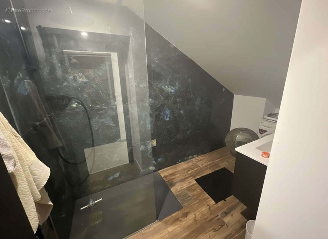 Appartement à ARC-SOUS-CICON