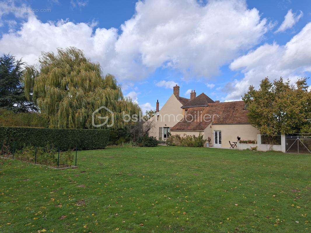 Maison à SAINT-BENOIT-SUR-LOIRE