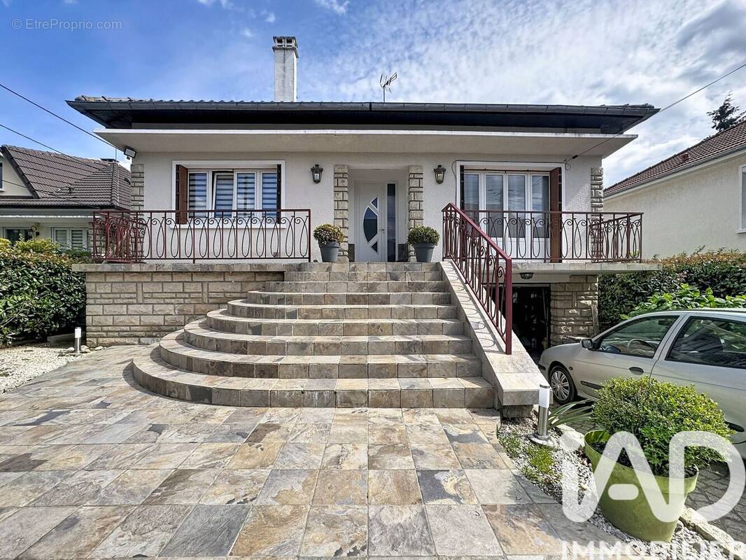 Photo 1 - Maison à PONTAULT-COMBAULT