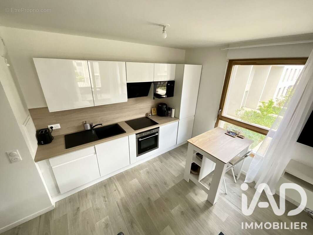 Appartement 42 m² à Arpajon  - photo 5