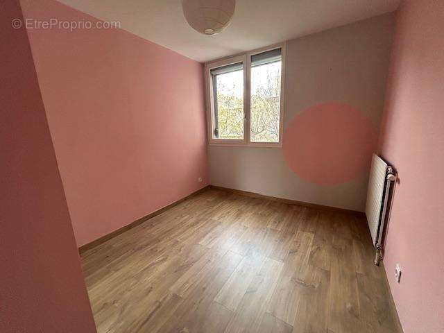   - Appartement à LYON-7E