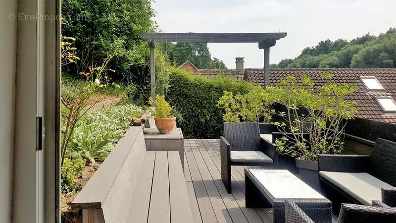 Maison à MONTIGNY-LE-GANNELON