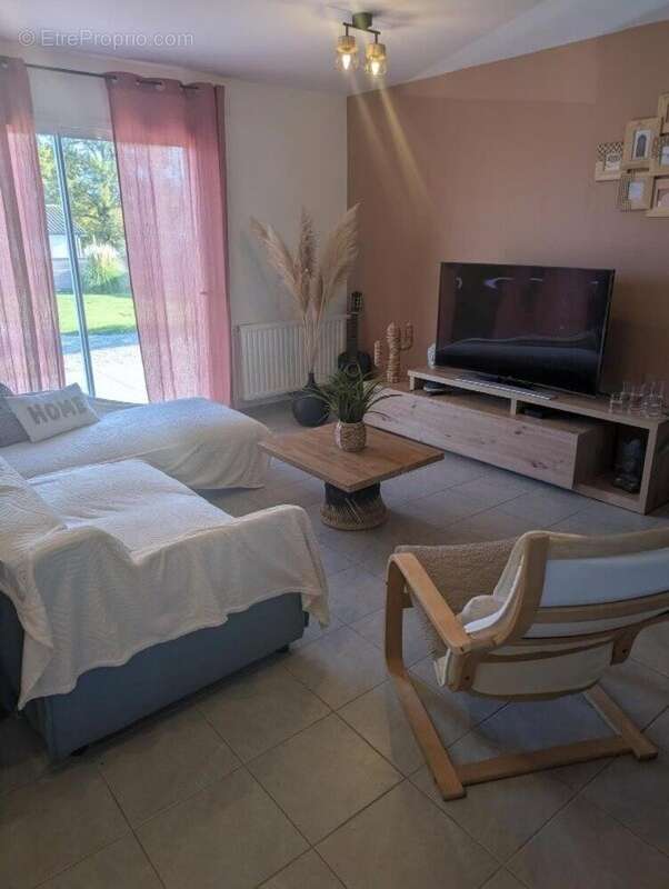 Photo 6 - Maison à SAINT-SAVIN