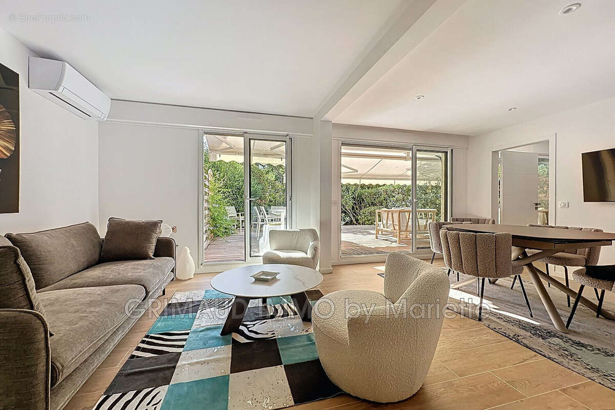 Appartement à SAINT-TROPEZ