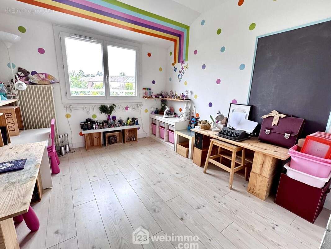 ...la troisième chambre...