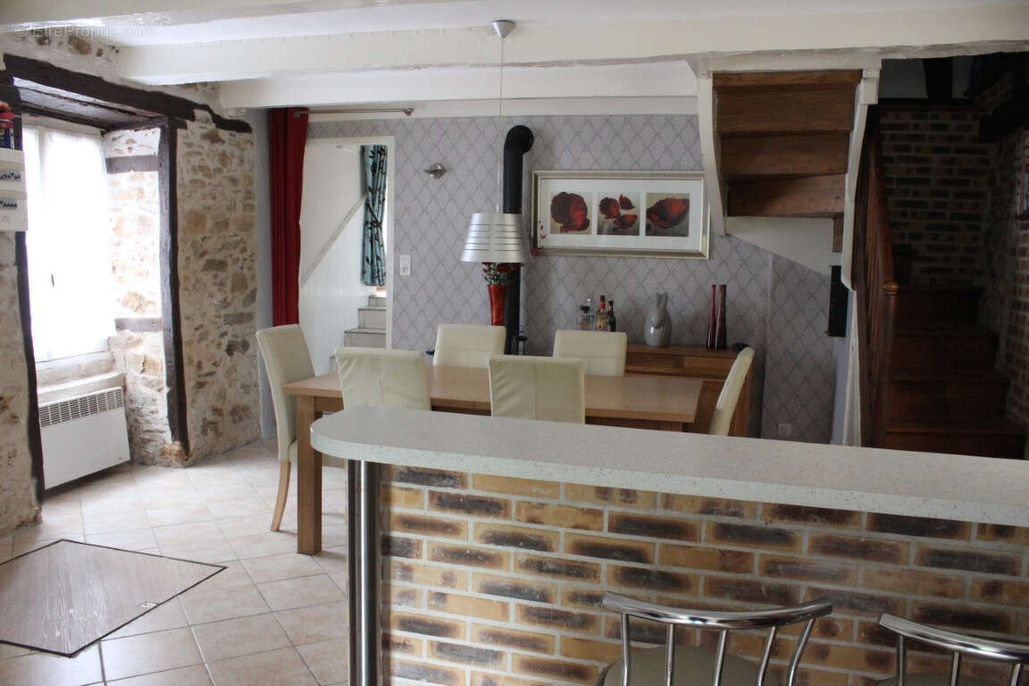 Maison à ARNAC-POMPADOUR