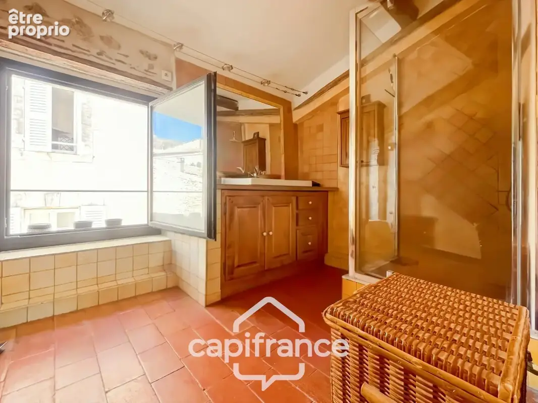 ne demeure de caractère au cœur de la Provence: 242 m2 de superficie habitable , une TERRASSE PANORAMIQUE. Distribution sur 3 ni - photo 20