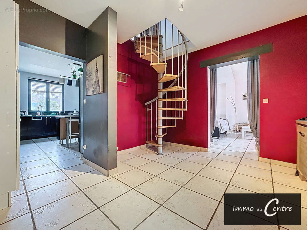 Maison à MONTMIRAIL