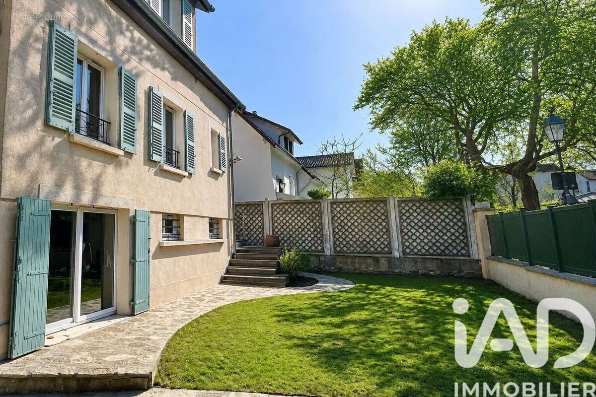 Photo 2 - Maison à RUEIL-MALMAISON