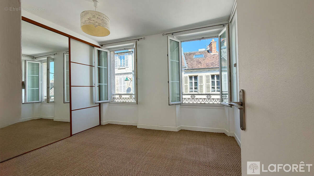 Appartement à FONTAINEBLEAU