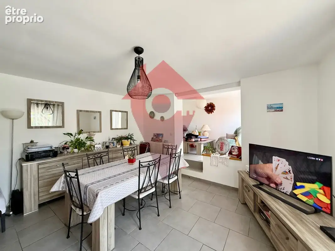 Saint-André-de-l'Eure : une maison familiale au cœur d'un environnement paisible - photo 2